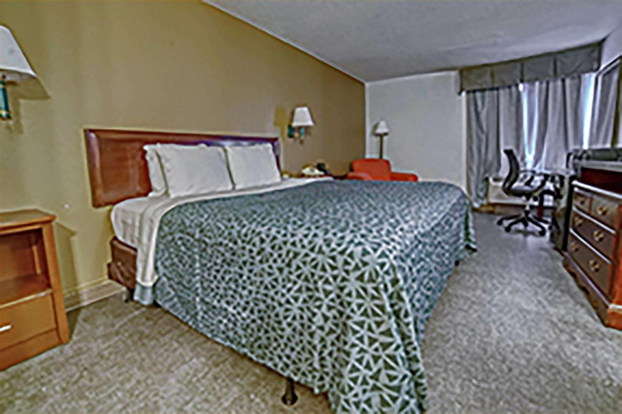 Econo Lodge Raleigh Exterior photo