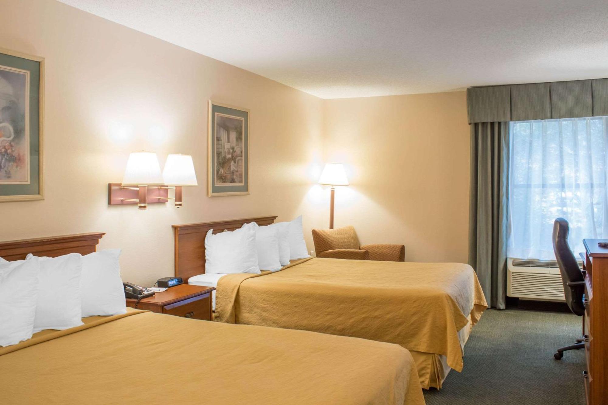 Econo Lodge Raleigh Exterior photo